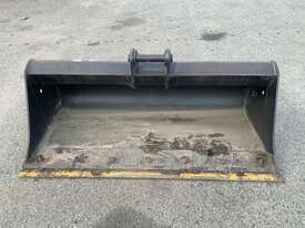 1650mm Excavator Bucket - picture0' - Click to enlarge