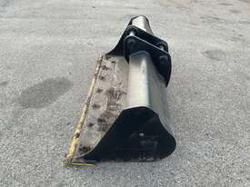1650mm Excavator Bucket - picture1' - Click to enlarge