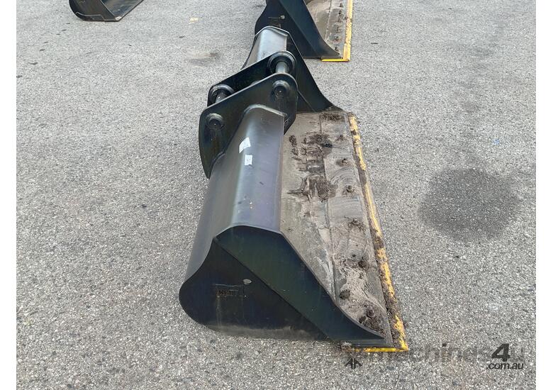 caption 1650mm Excavator Bucket