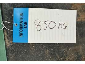 QTY OF STEEL PLATE TO PALLET - picture2' - Click to enlarge