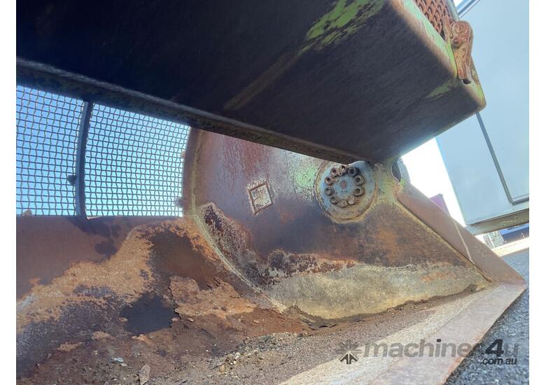 Flip Screen Excavator E30 Attachment 