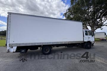 Ud 2008   6.7MT Pantech Body