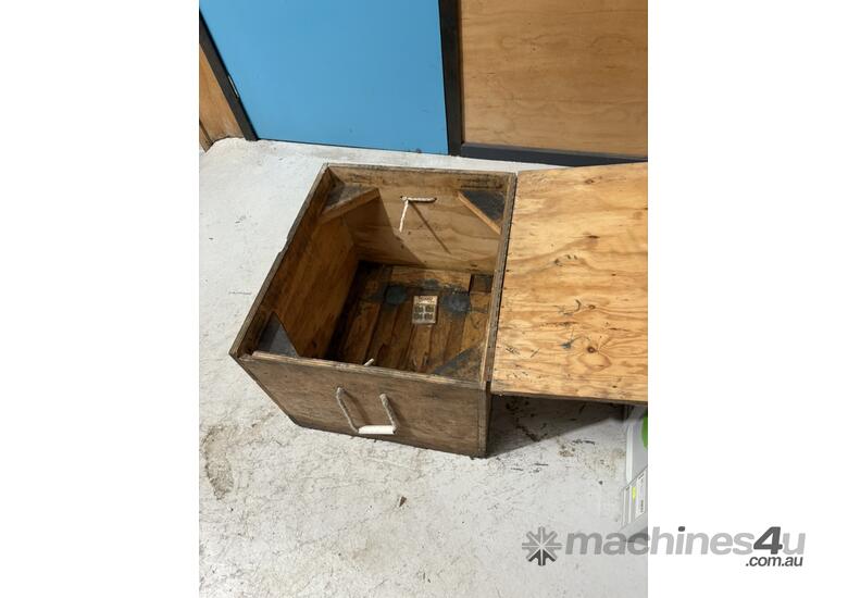 PIPE THREADING MACHINE 