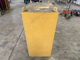 Industrial Storage Unit - picture1' - Click to enlarge