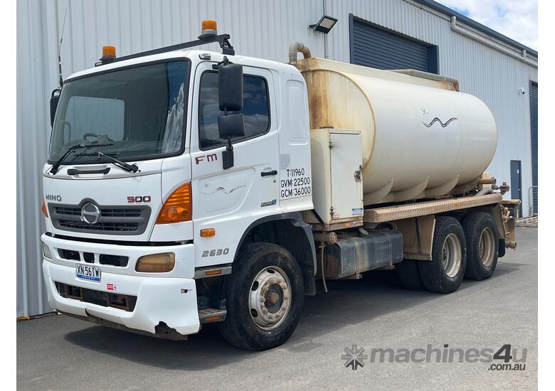 2012 Hino FM 2630 Water Cart