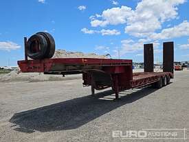 Lusty Allison Tri-Axle Low Loader, Hydraulic Ramps, Outriggers,  - picture0' - Click to enlarge