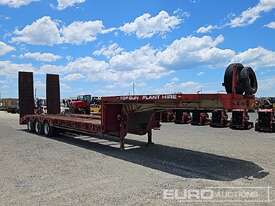 Lusty Allison Tri-Axle Low Loader, Hydraulic Ramps, Outriggers,  - picture2' - Click to enlarge