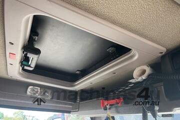 2019 DAF CF 7585 Live Bottom Rigid Truck