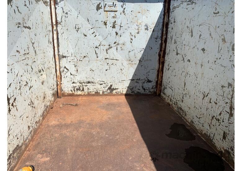 2018 Aspinall Tandem Axle Enclosed Box Trailer