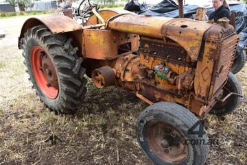 Allis Chalmers   U13360 Tractor