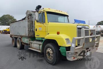 Freightliner   FL112