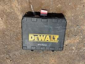 Dewalt 18V Cordless Framing Nail Gun - picture0' - Click to enlarge