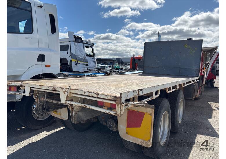 1979 International Acco F3070B Table Top