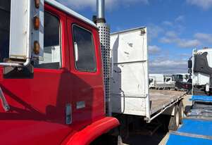 1979 International Acco F3070B Table Top