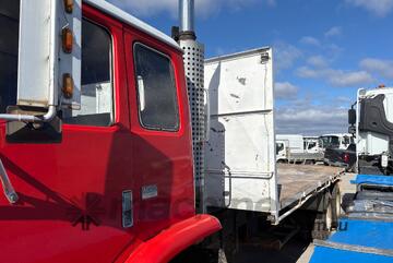 1979 International Acco F3070B Table Top