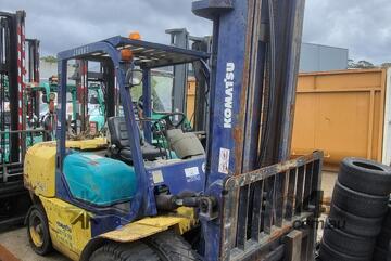 Komatsu FG45 4.5 Tonne LPG Dual Wheel Forklift