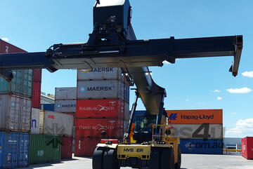   Hyster RS45-31CH Reach Stacker