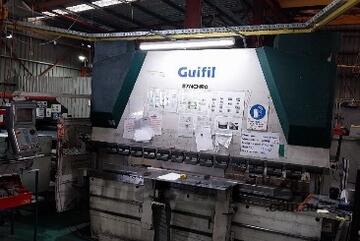 GUIFIL PRESS BRAKE 3.1Metre x 110Tonne.