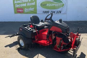 Toro 5040 Sandpro bunker rake machine