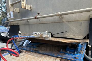 Highgate   TRI AXLE Tipper Body