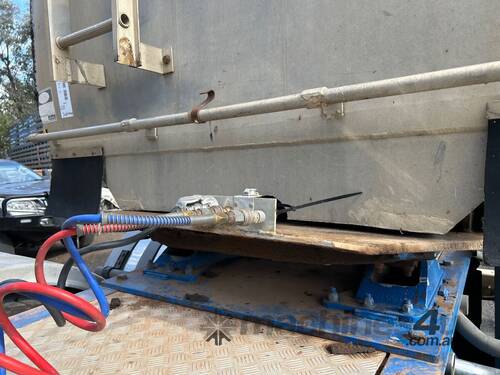 Highgate TRI AXLE Tipper Body