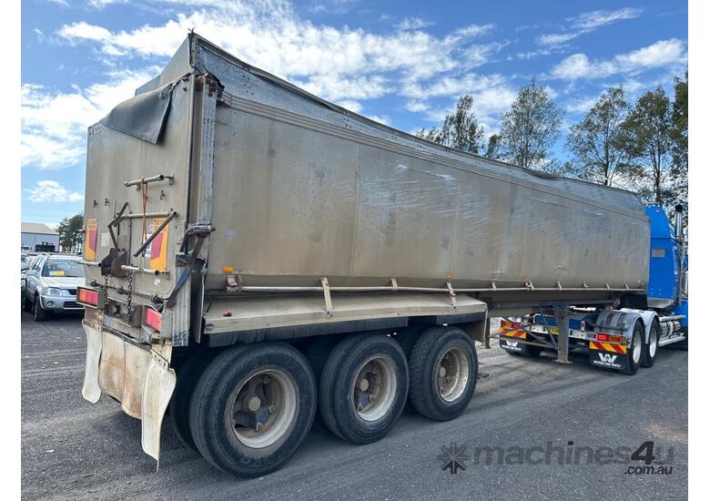 Highgate TRI AXLE Tipper Body