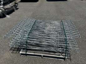 Pallet of Fencing - picture0' - Click to enlarge