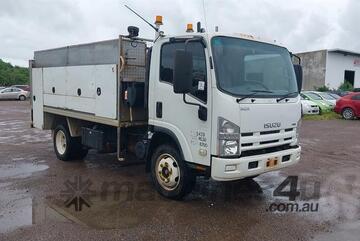 Isuzu   NQR