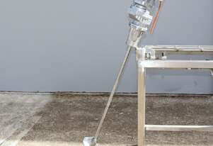 Clamp-Mounted Portable Liquid Mixer