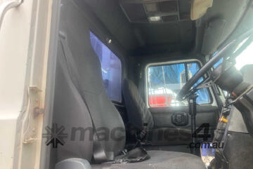 Mack 2002   Fleetliner Tipper