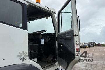 2002 Iveco Acco K2350 8x4 Tray Truck