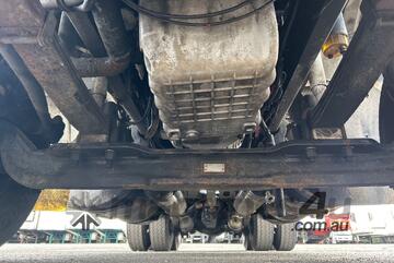 2009 Sterling LT9500 Prime Mover