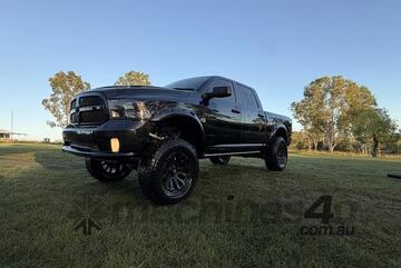 Dodge   RAM 1500 Exress