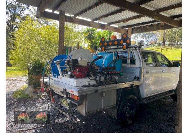 (9040) Quikspray Ute Sprayer