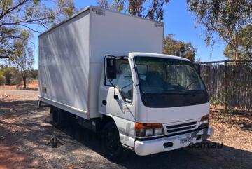 Isuzu 1996   MPR 200