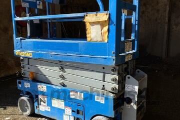Genie GS1932 Electric Scissor Lift