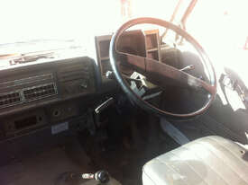 1987 ISUZU WATER TRUCK - picture1' - Click to enlarge