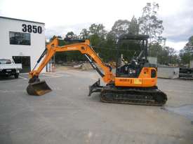 Nagano NS55-R Excavator 5.5 Ton   - picture1' - Click to enlarge