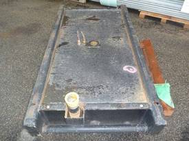 MACHINERY SKID BASE FUEL TANK/325LITRES - picture0' - Click to enlarge