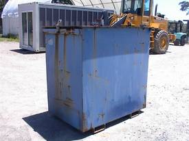 2000L grease pod off service truck - picture2' - Click to enlarge