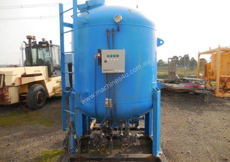Used Burwell Burwell Mega Blast Pot Sand Blast Equipment in East Keilor