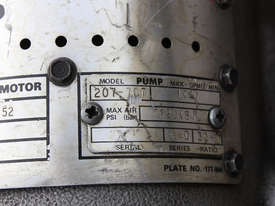 07-707 30:1 pneumatic piston pump - picture0' - Click to enlarge