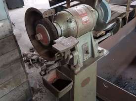 Bench grinder on stand heavy duty 3 phase - picture1' - Click to enlarge