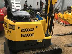 New Mountain Raise Machinery MR08 Excavator 900Kg - picture1' - Click to enlarge