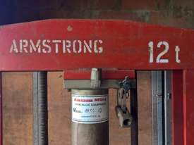 Armstrong 12t hydraulic press - picture2' - Click to enlarge