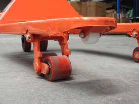 Fork length 900mm short hand pallet truck capacity 2.5t - picture2' - Click to enlarge