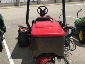 Toro Reelmaster 3100-D Front Deck Lawn Equipment - picture2' - Click to enlarge