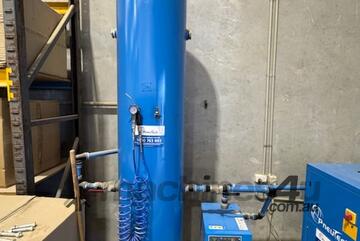 PNEUTECH 30hp +Dryer +Tank. COMPAIR L18 25hp. FOCUS 3in1 20hp 1000hrs. INGERSOLL 11kw. ATLAS GA22VSD