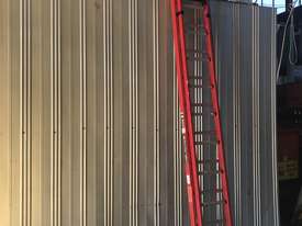 Branach Fiberglass & Aluminum Extension Ladder 3.9 to 6.4 Meter Industrial Quality - picture0' - Click to enlarge