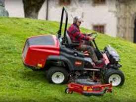 TORO GROUNDMASTER 360 - picture1' - Click to enlarge